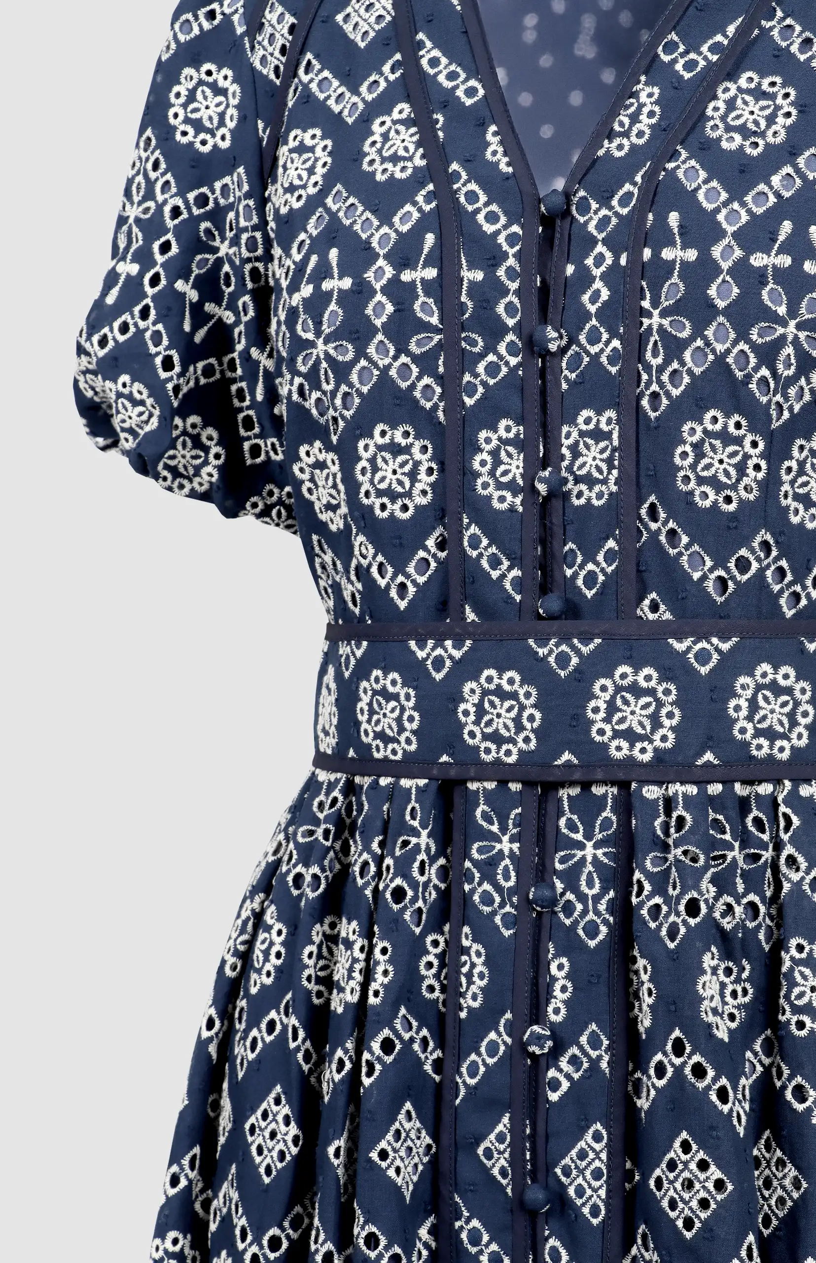 Pringle Rea Embroidered Midi Dress - Image 3