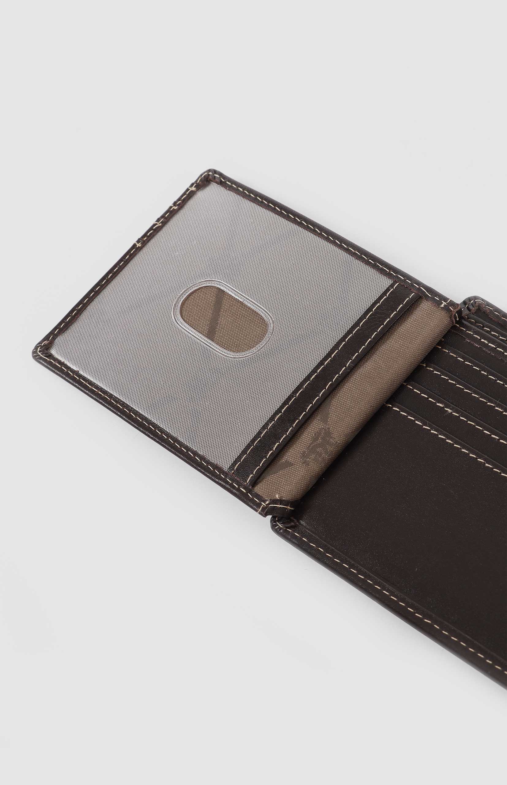 Pringle Myles Trifold Wallet - Image 7