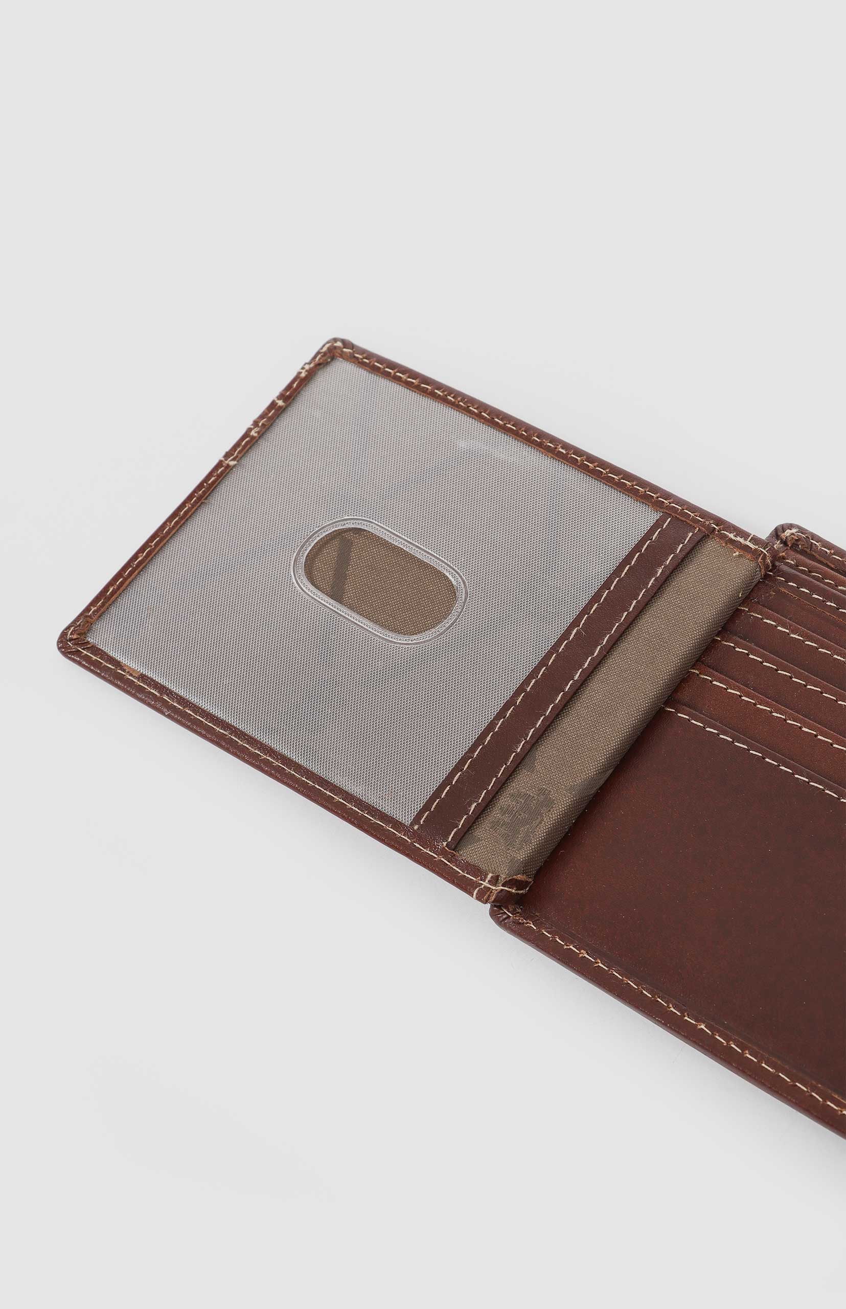 Pringle Myles Trifold Wallet. - Image 8